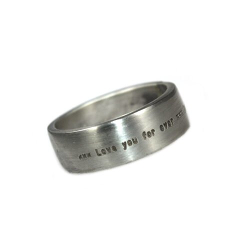 Ring Custom made – met uw tekst – Geborsteld Sterling Zilver