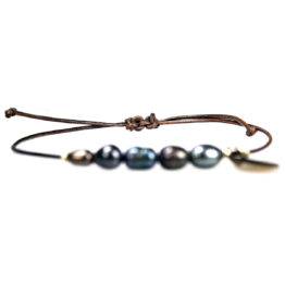 Enkelbandje Basic B6 – Zwarte parels – bruin leer – Sterling Zilver