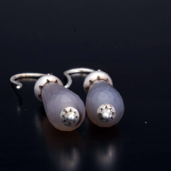 Oorbellen Elegance – Taupe facet geslepen geborsteld Agaat – geborsteld Sterling Zilver