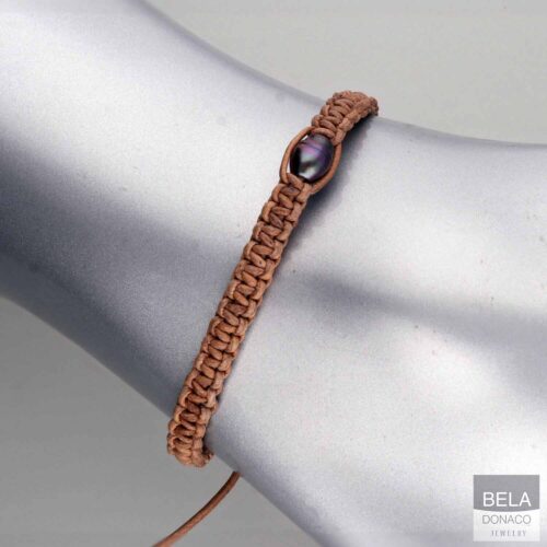 Heren enkelband Classic B8 – Zwarte Parel – naturel leder macrame